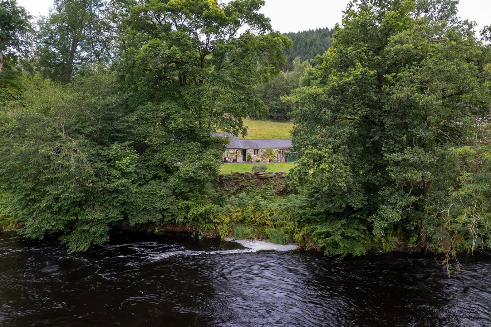 Glanrhyd Cottage ベトウス・ア・コーエド エクステリア 写真